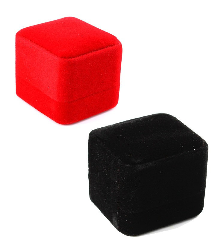 Velvet ring boxes
